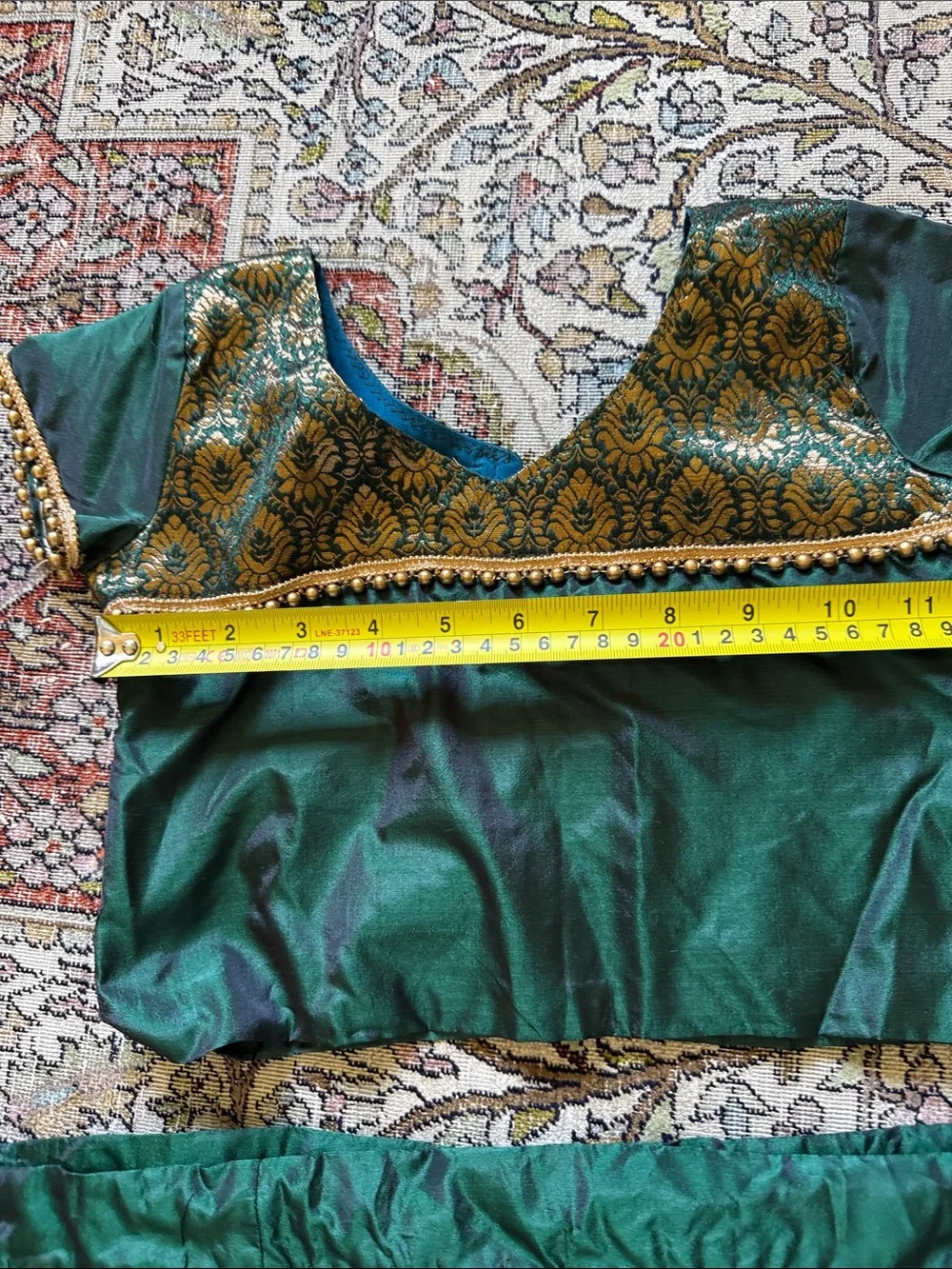 Lot of 3 Traditional dresses size girls 5-8 see measurements 💚💜💛